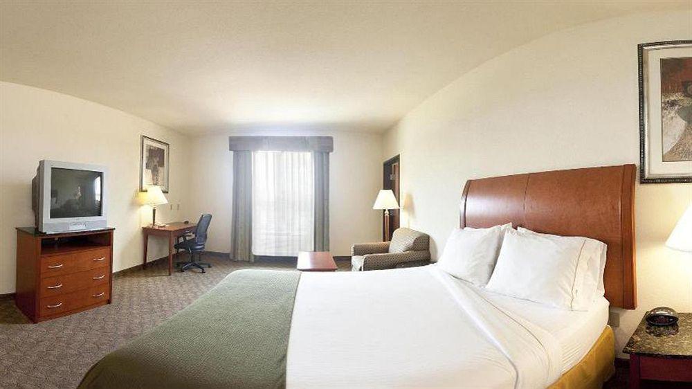 Holiday Inn Express Hotel And Suites Fairfield-North By Ihg Zewnętrze zdjęcie