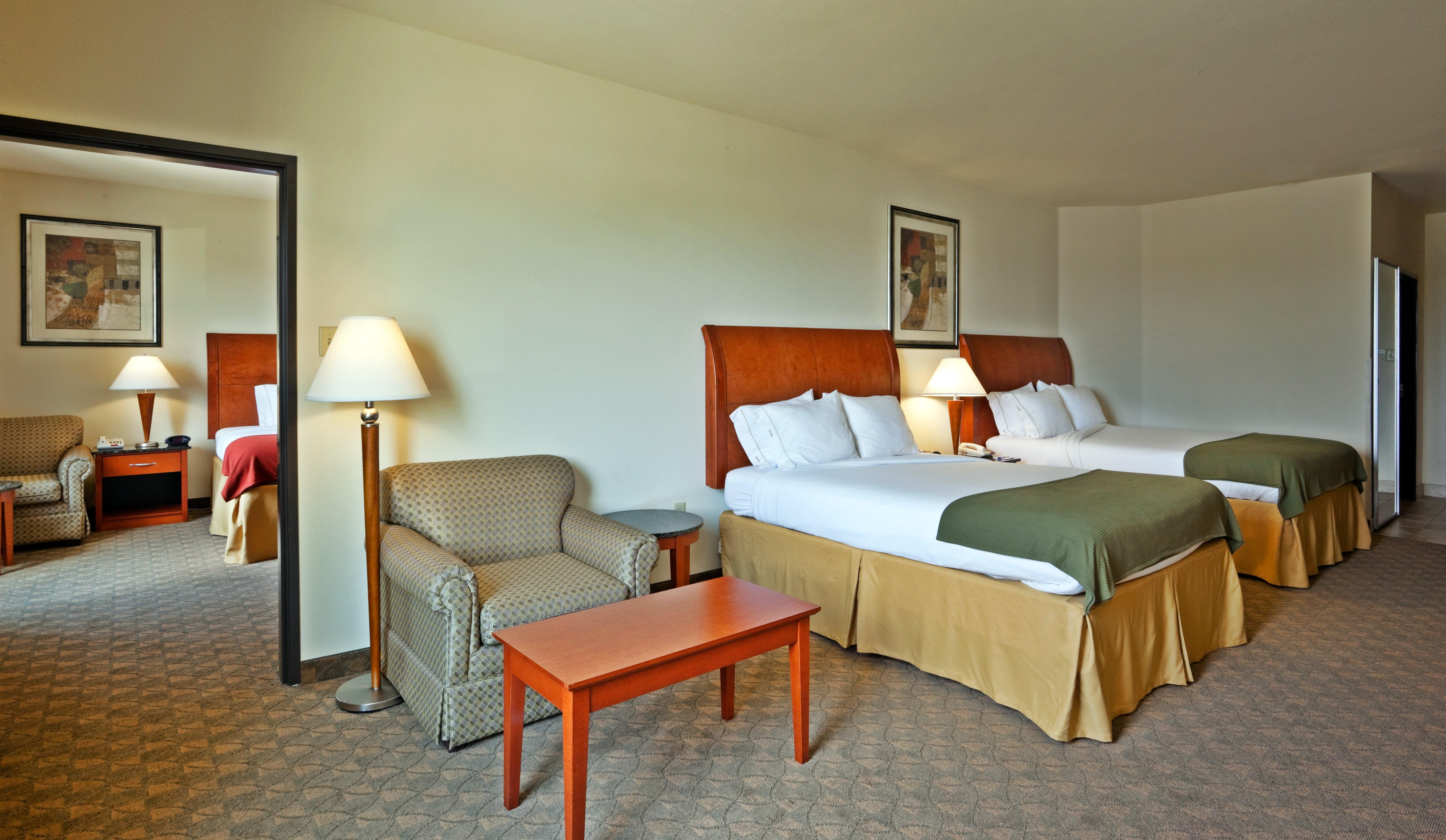 Holiday Inn Express Hotel And Suites Fairfield-North By Ihg Zewnętrze zdjęcie