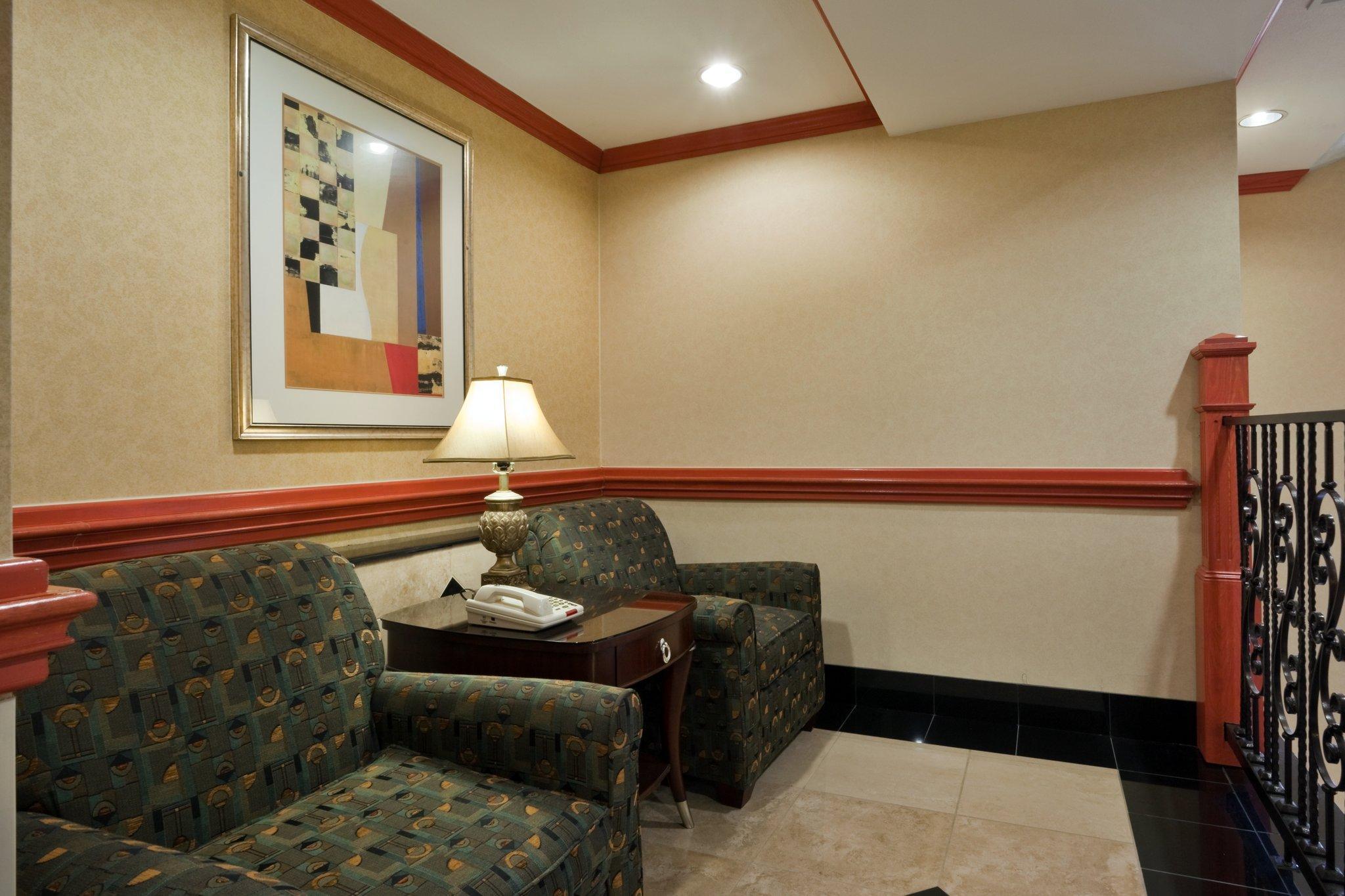 Holiday Inn Express Hotel And Suites Fairfield-North By Ihg Zewnętrze zdjęcie